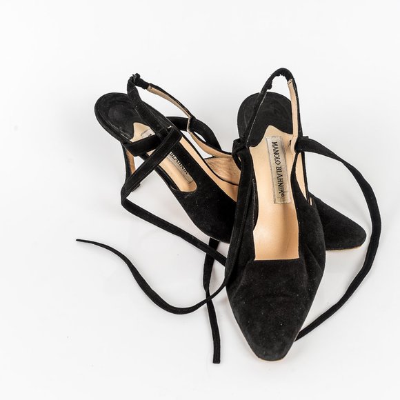 Vintage Suede Manolo Blahnik tie heels - sz 40 - Picture 2 of 6
